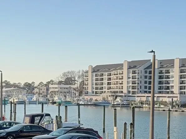 401 Harbour Point, Virginia Beach, VA