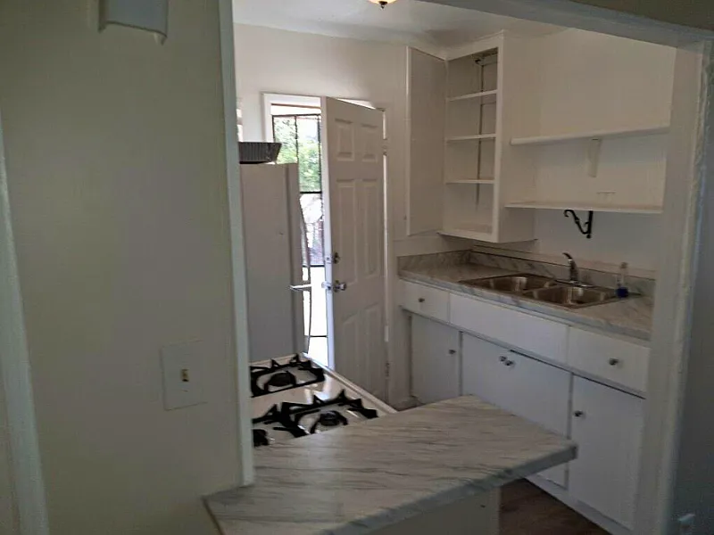 Studio Apartment Right Off Route 66 in Glendora — Photo 4