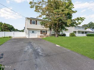 666 Longview Drive, Toms River, NJ 08753