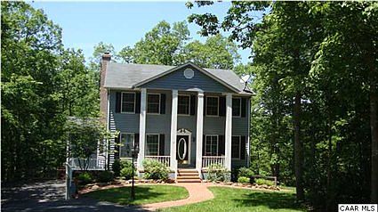 1st image of 5 Longwood Pl