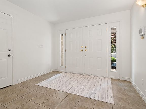 4th image of 5440 Highroad Cres