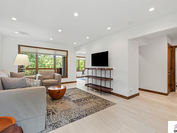 3rd image of 908 S 153rd Terrace Ct