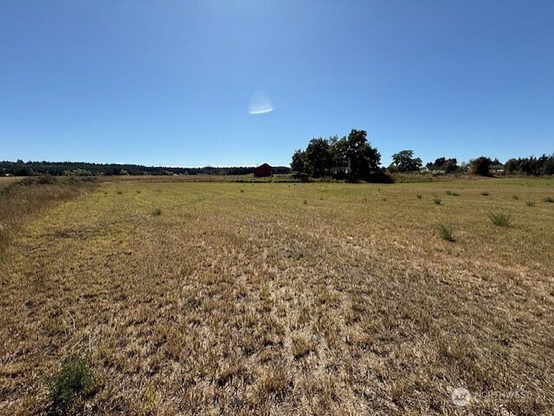 4th image of 127 Anglers Lane