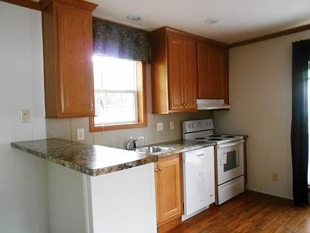 2nd image of 2 Goosefare Dr
