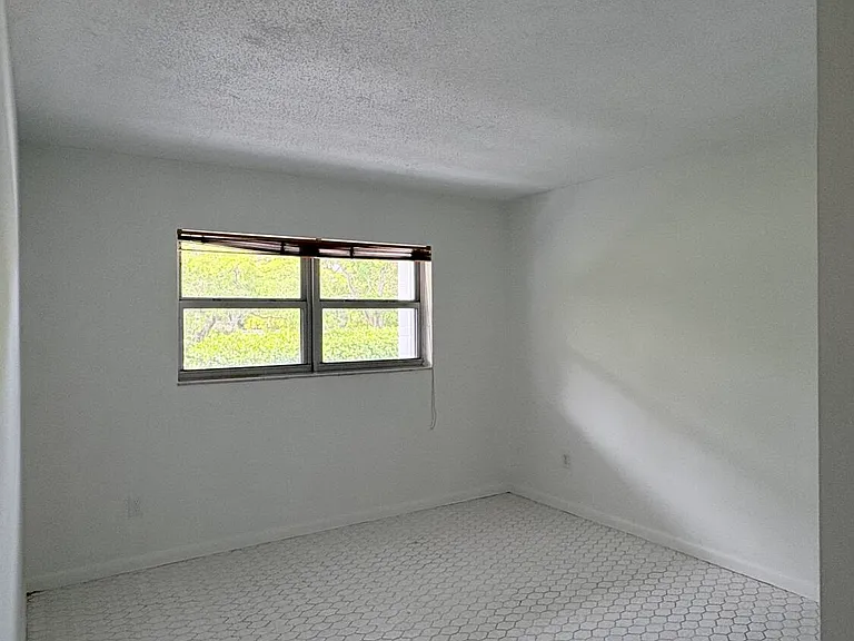 879 NE 195th St #227 — Photo 19