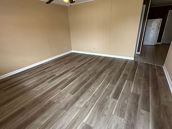 3rd image of 5308 Apt Dr APT 4