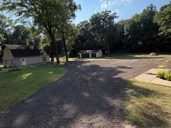 7873 N Clover Ln, Walkerton, IN 46574