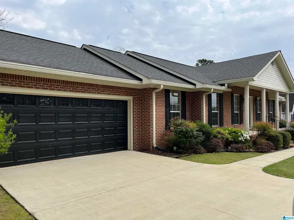 101 Cambridge Ln, Rainbow City, AL 35906