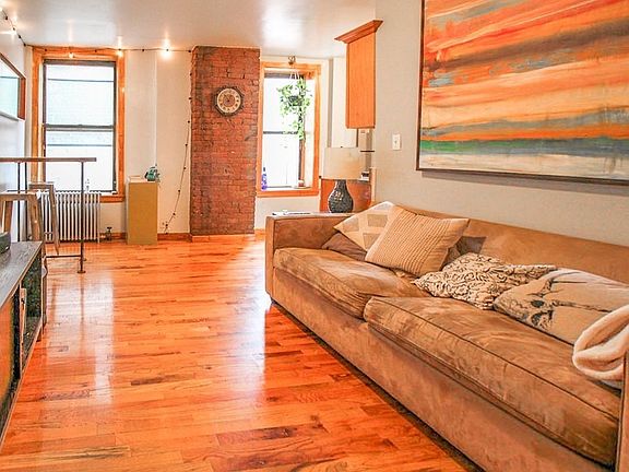 3rd image of 381 Berry St #2C