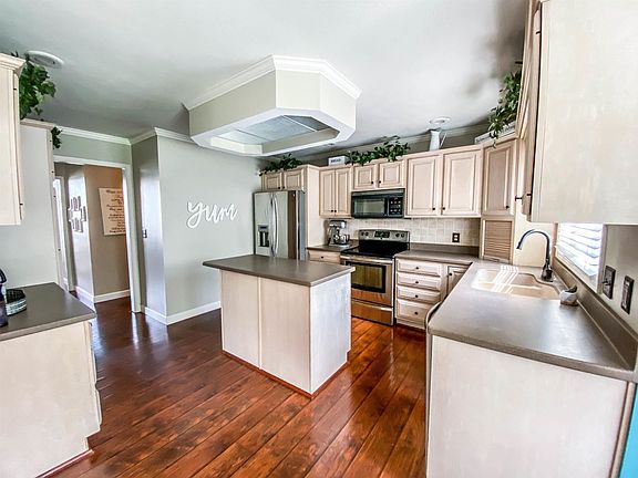 4th image of 22430 Spicewood Dr