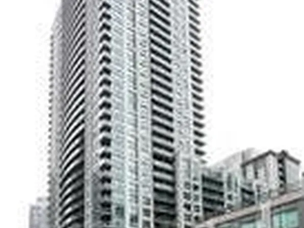 19 Grand Trunk Cres S, Toronto, ON