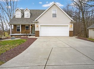 9055 Hegel Rd, Goodrich, MI 48438