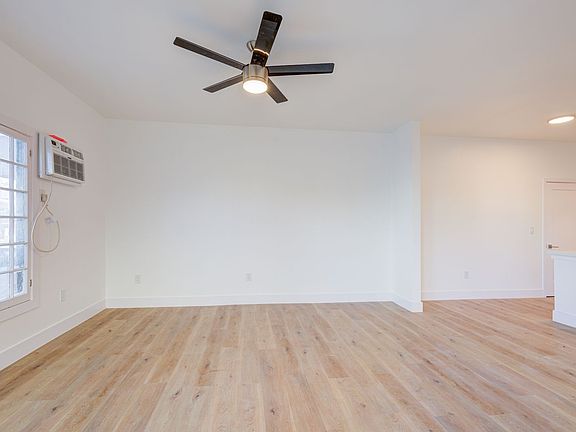 5th image of 4886 Lexington Ave #1182