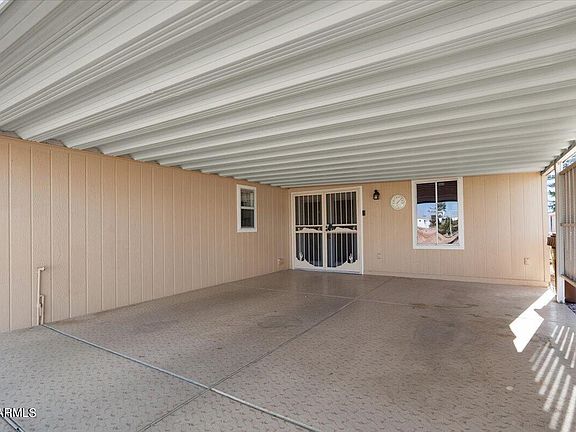 4th image of 943 E TEE Street