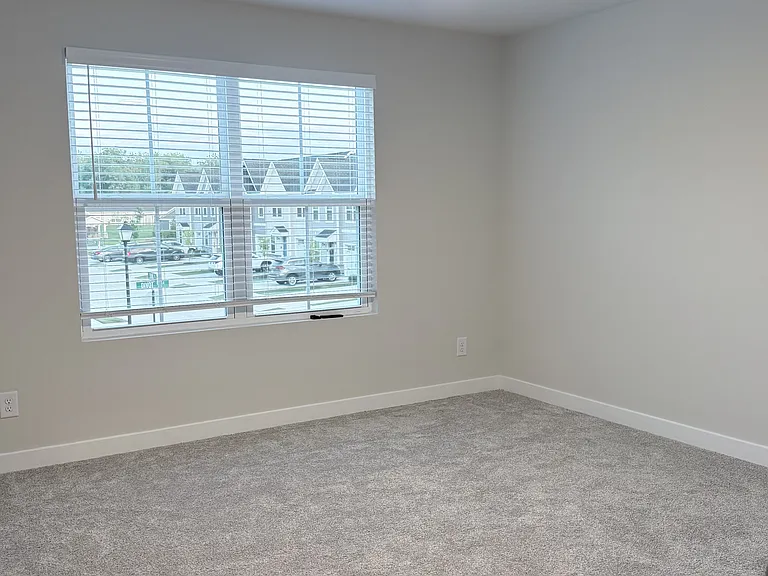 1292 Divot Cir — Photo 27