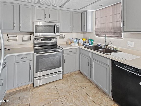 3rd image of 2720 N Cisco Drive N