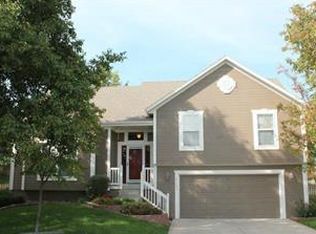 21608 W 47th Ter, Shawnee, KS 66226
