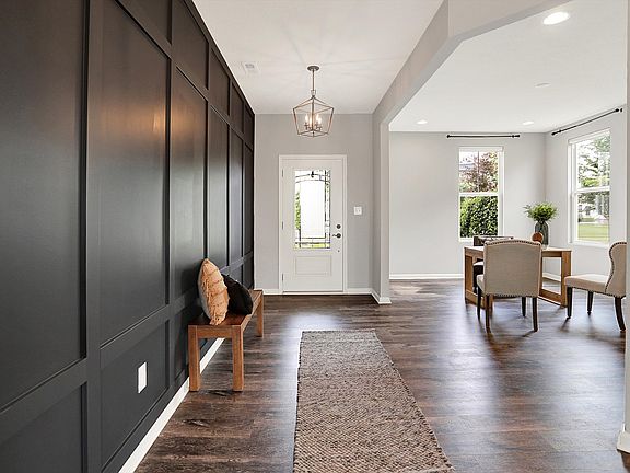 5th image of 2074 Tompkins Dr