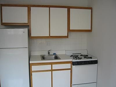 1st image of 115 Lexington Ave APT 4b