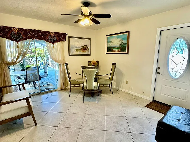 2141 SW Import Dr — Photo 5