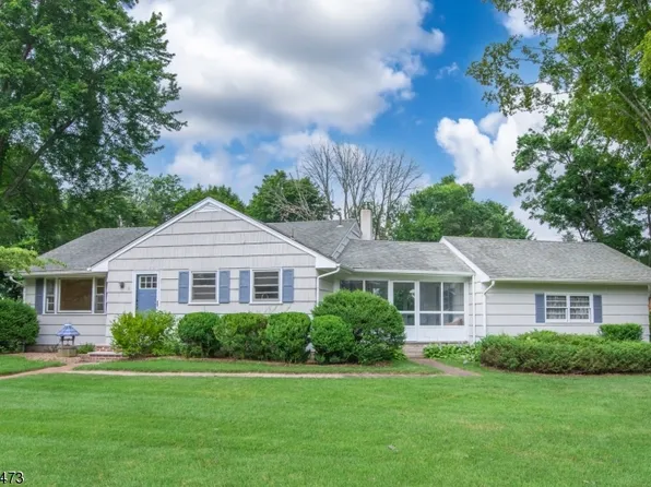 11 Riggs Ave, Roxbury Twp., NJ 07852