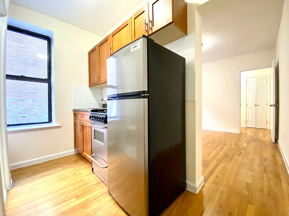 1st image of 236 E 80th St #21V