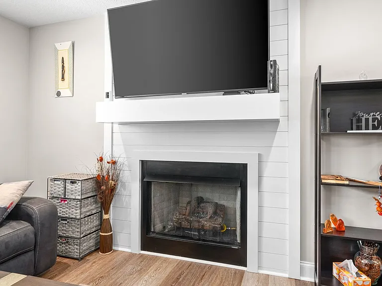 177 Bonnell Dr — Photo 4