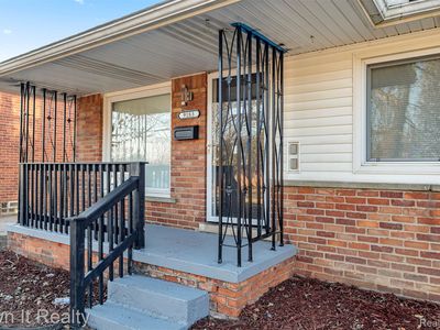 9183 Fenton, Redford, MI, 48239