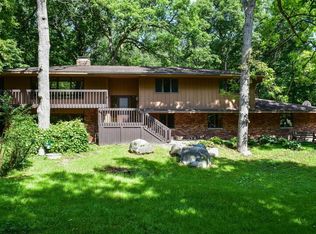 3245 S Ann Louise Dr, New Berlin, WI 53146