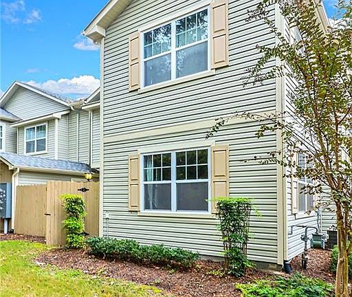 5th image of 2638 Leytonstone Dr