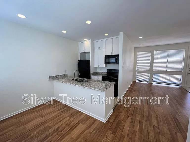 4015 Bowser Ave #E — Photo 5