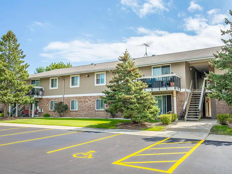 Glen Hills Apartments — Photo 56