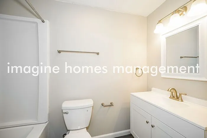 705 Fairfax Dr — Photo 11