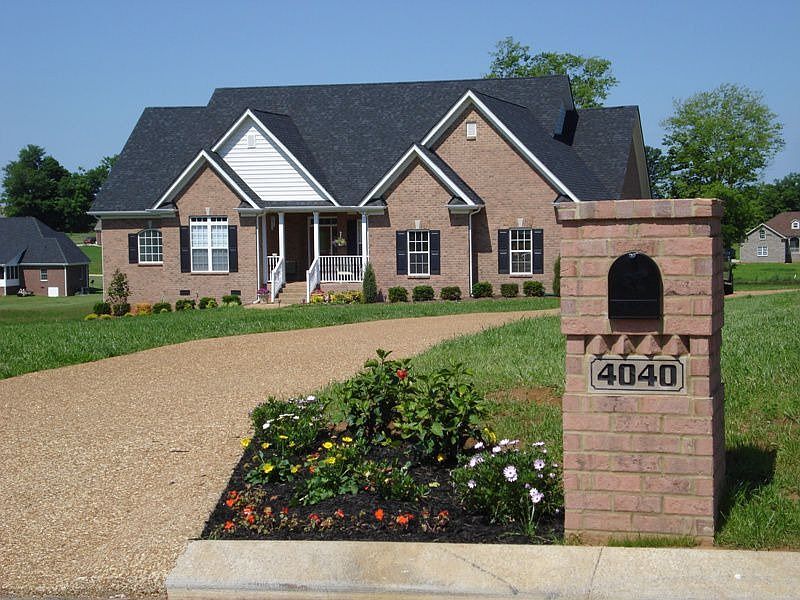 4040 Pleasant Gate Lane