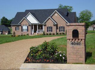 4040 Pleasant Gate Ln, Columbia, TN 38401