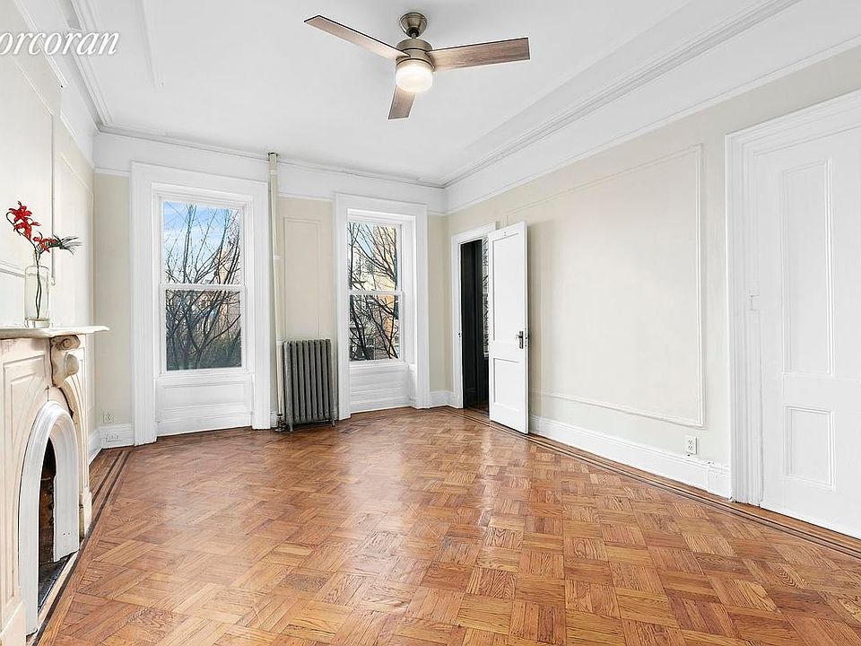1st image of 298 Greene Ave #2
