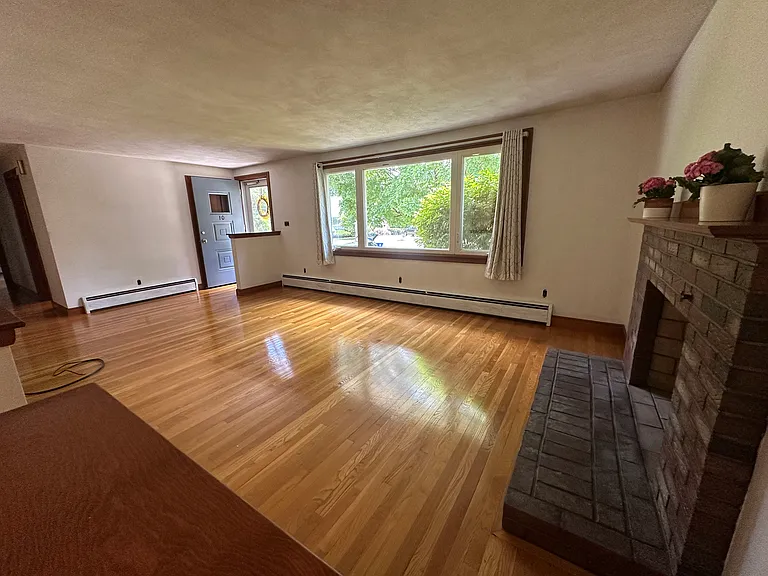 10 Cedar Ridge Dr — Photo 13