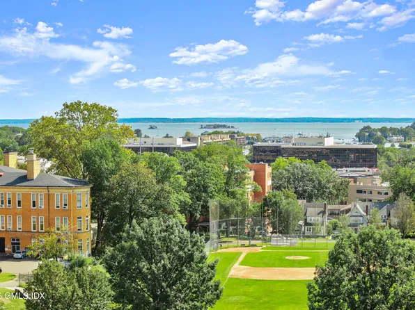 40 W Elm St APT 6E, Greenwich, CT 06830