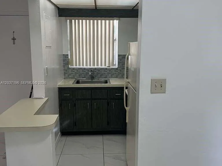 7505 SW 82nd St #322 — Photo 16
