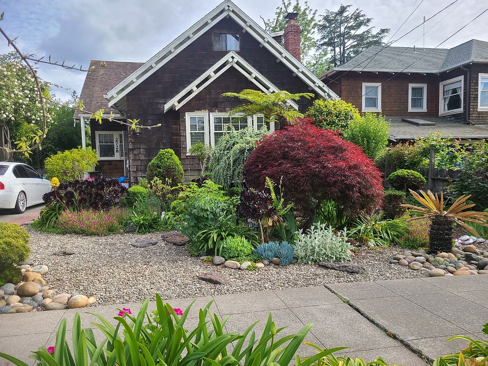 1st image of 2728 Webster St