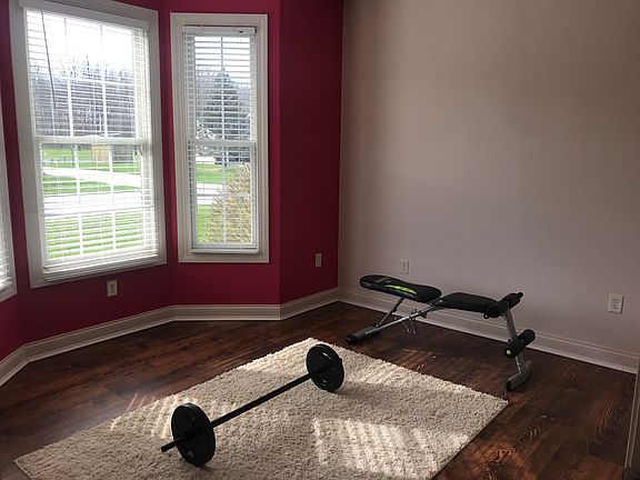 5th image of 950 Buena Vista Dr