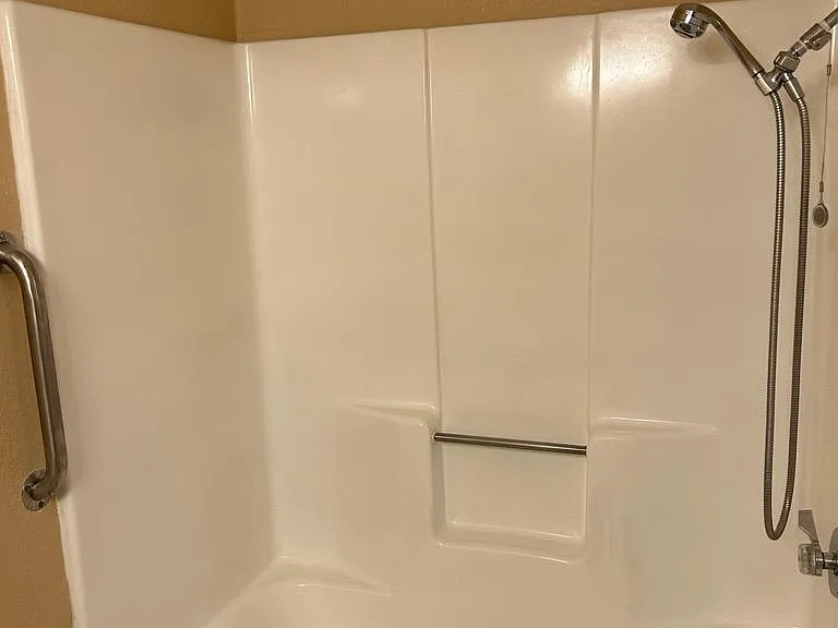 1319 Acacia Ave #5 — Photo 7