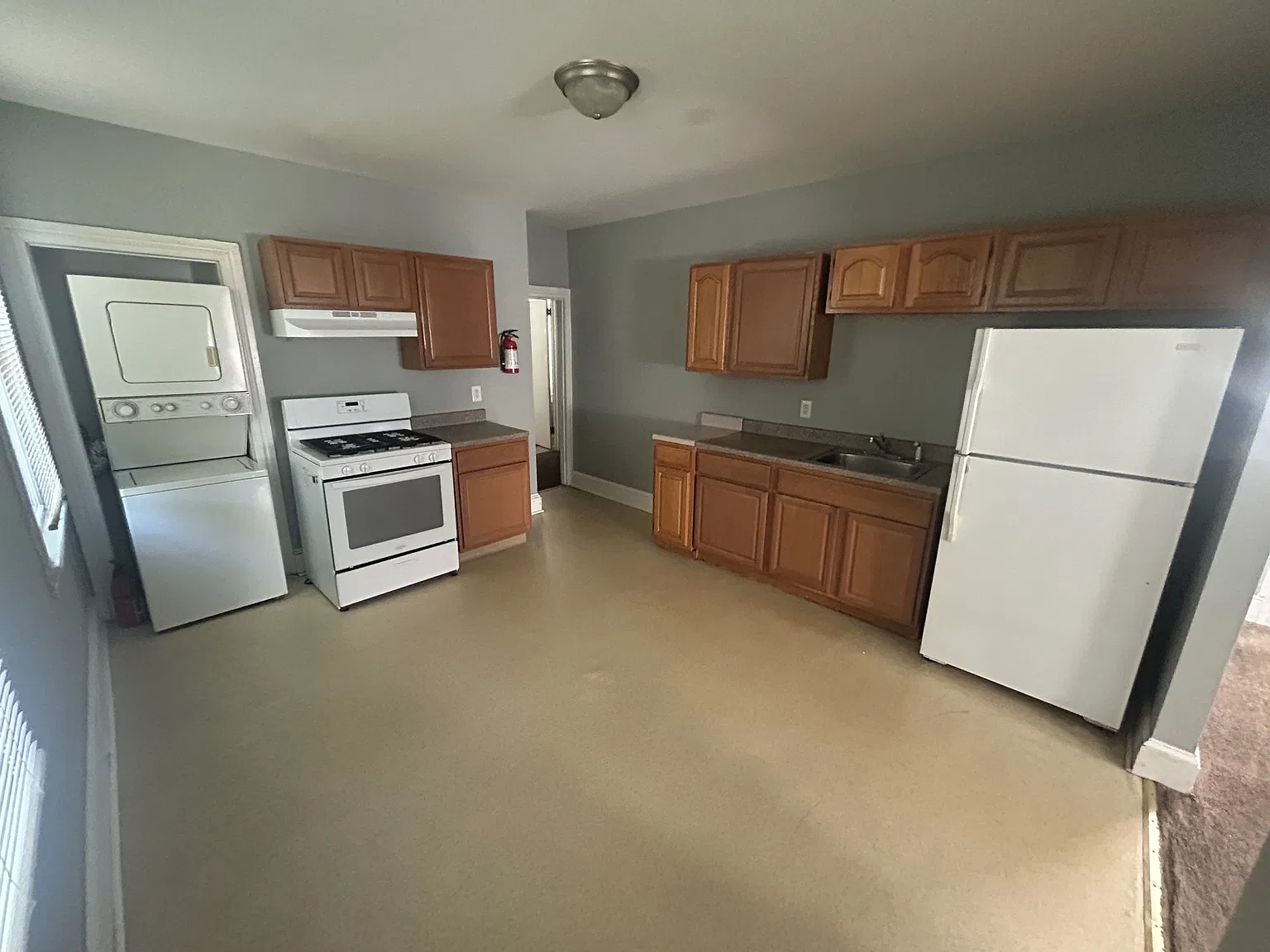 143 Lafayette St - A — Photo 1