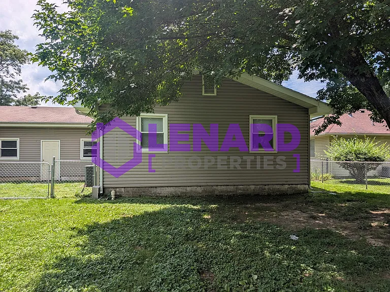 103 W McConnell St — Photo 3