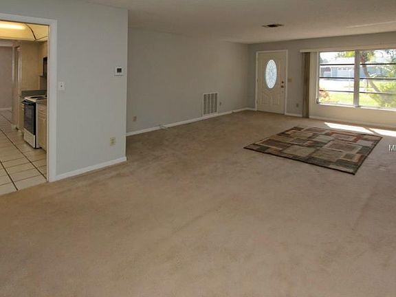 4th image of 1806 Hibiscus Ct N
