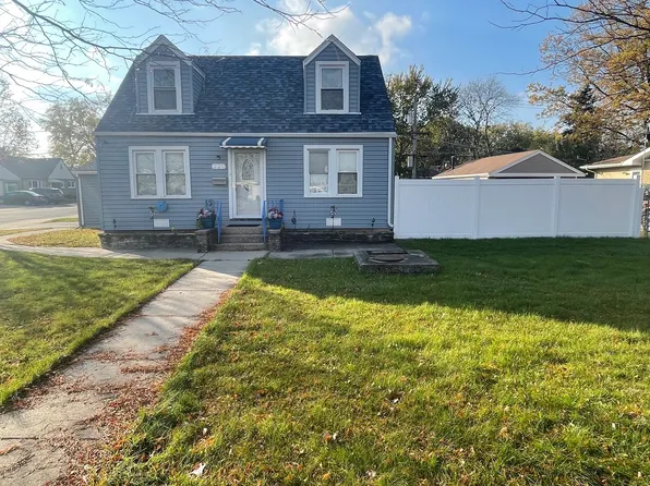 220 S Roberta Ave, Northlake, IL 60164