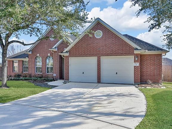 2nd image of 9607 Rivermoss Ln