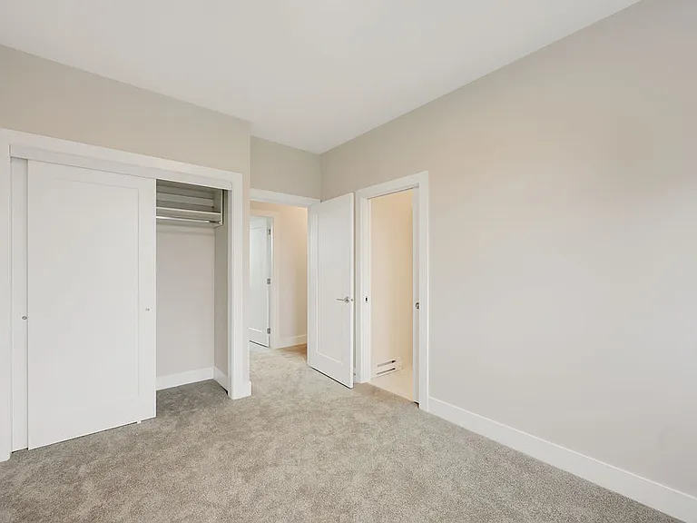 710 Catherine St — Photo 63