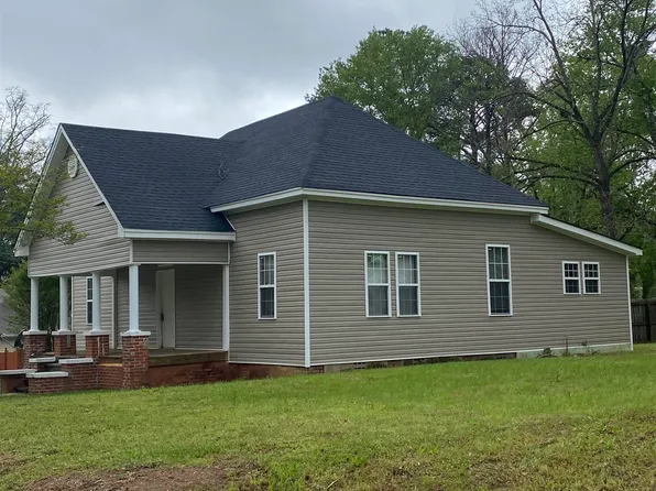 1907 Walnut St, Centreville, AL 35042