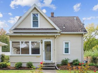 2438 Tremont Ave, Davenport, IA 52803